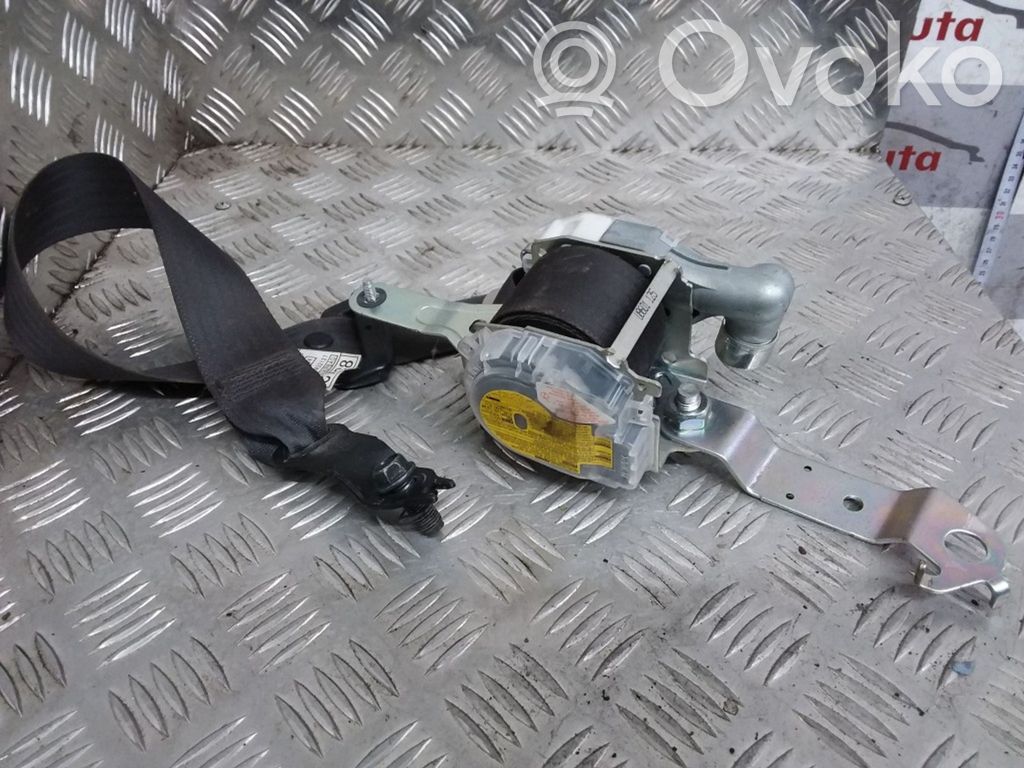 Subaru Legacy Cinturón delantero 