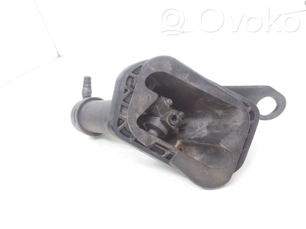 Nissan Micra Duză spălare far 