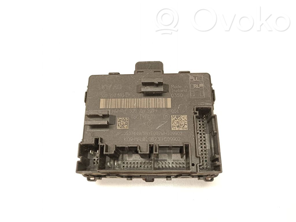 Volkswagen Tiguan Door control unit/module 