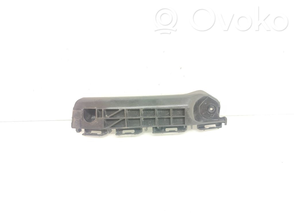 Toyota Yaris Front bumper mounting bracket 