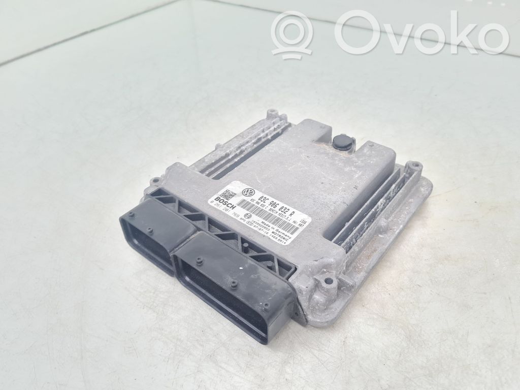 Volkswagen Golf V Engine control unit/module 