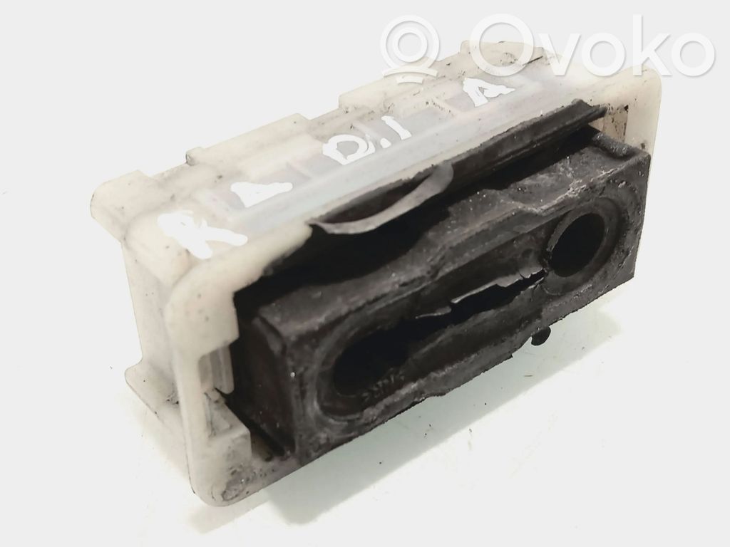 Citroen Berlingo Radiator mount bracket 
