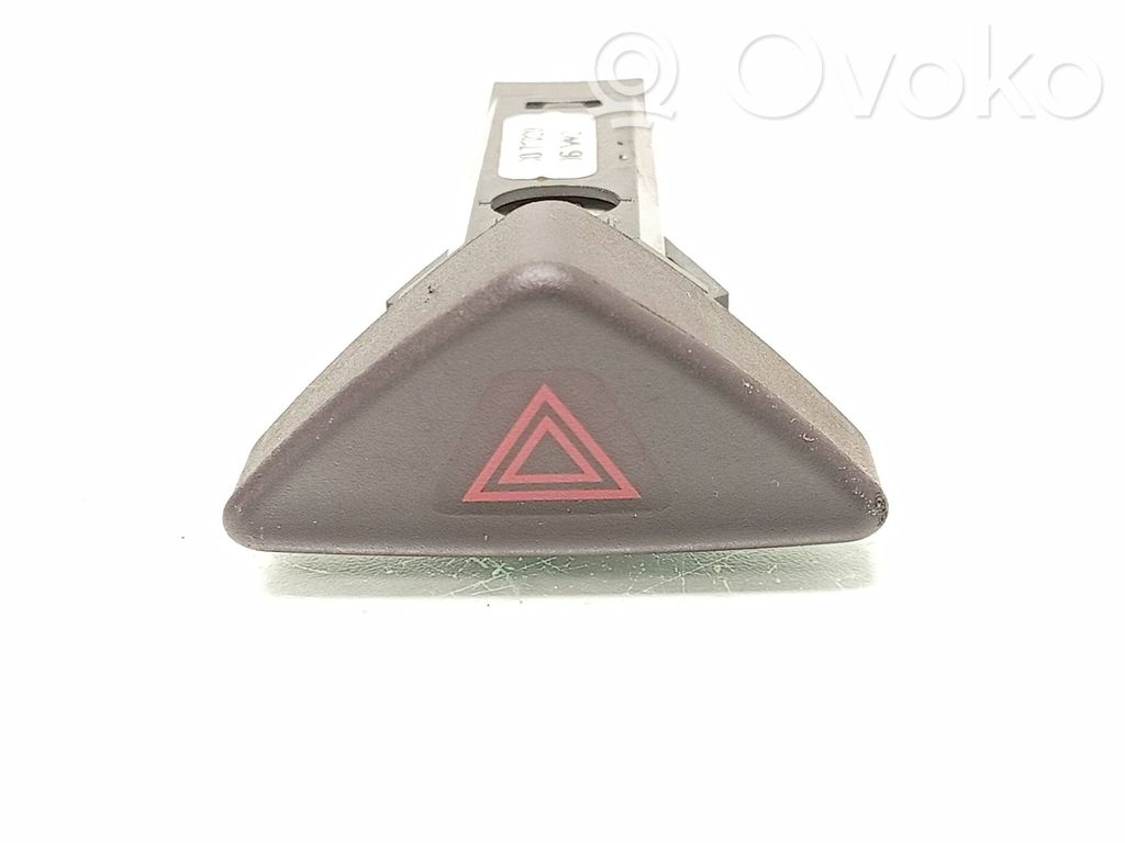 Volvo XC70 Hazard light switch 