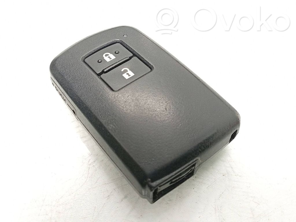 Toyota Auris E180 Virta-avain/kortti 