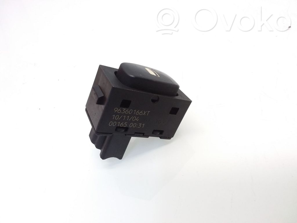 Peugeot 307 Electric window control switch 