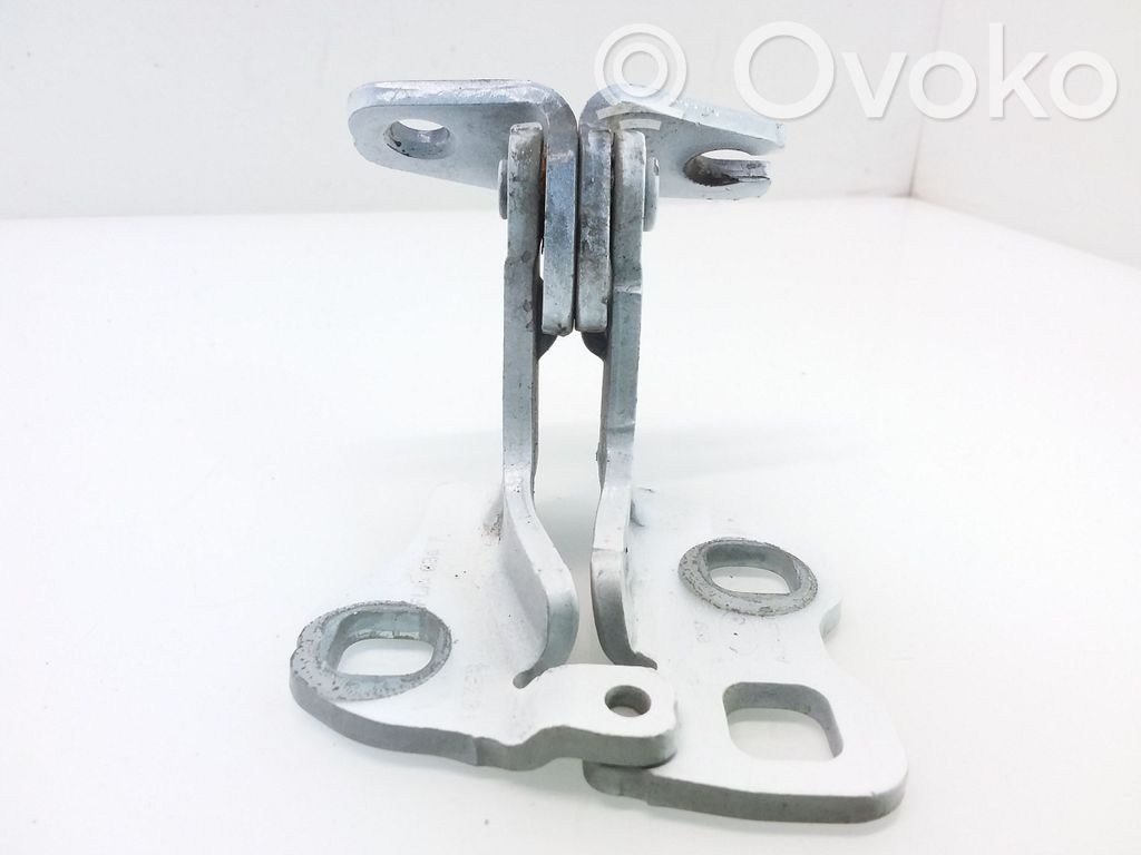 Tesla Model 3 Front door lower hinge 