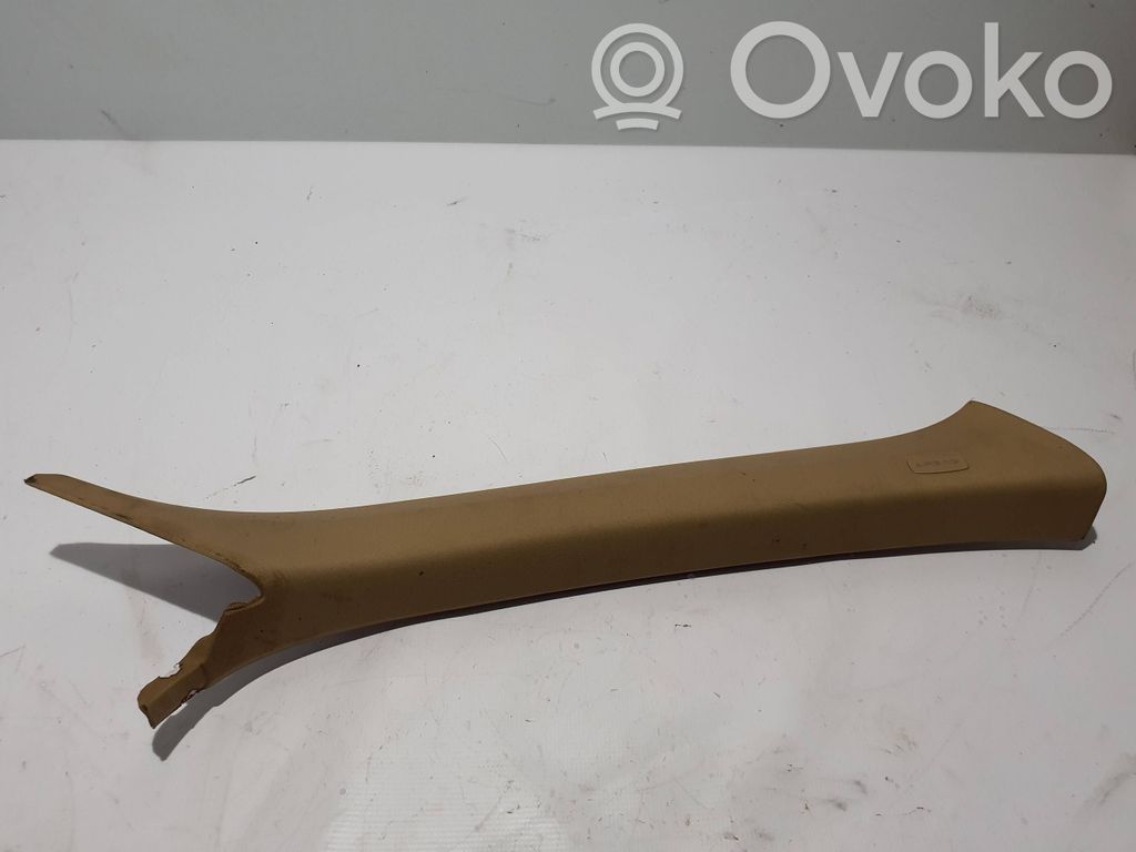Osłona słupka szyby przedniej / A   7P5867234AA,62621020AA10