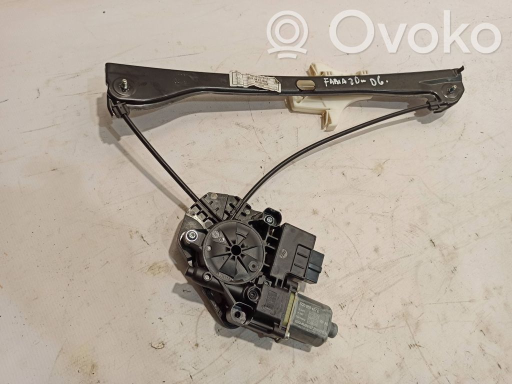 Elektryczny podnośnik szyby drzwi tylnych   6V0839462A,09072020,122993