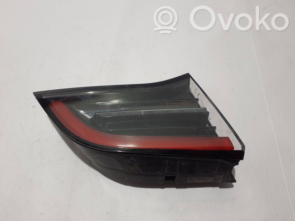 Tesla Model 3 Tailgate rear/tail lights 