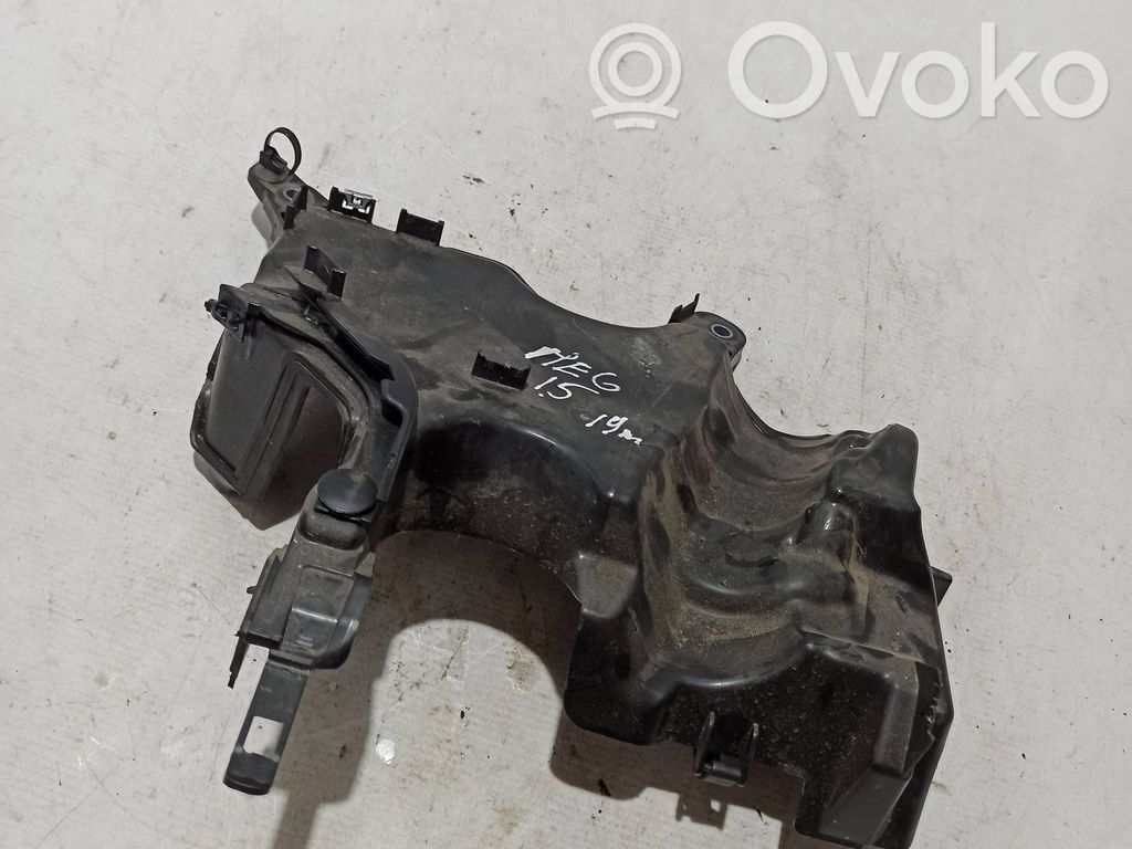 Renault Megane IV Osłona górna silnika 