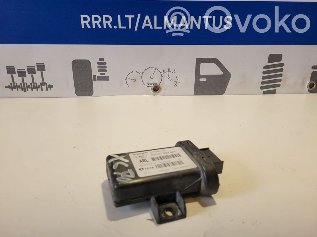 Volvo XC70 Light module LCM 