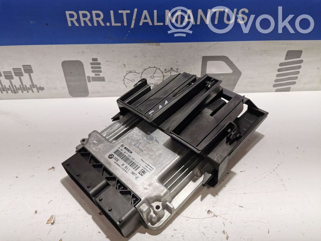 BMW 5 F10 F11 Engine control unit/module 