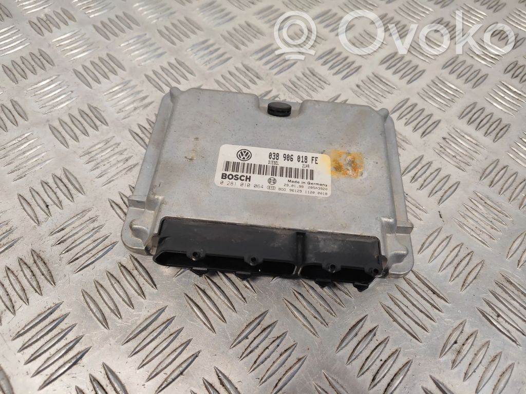 Volkswagen PASSAT B5 Engine control unit/module 