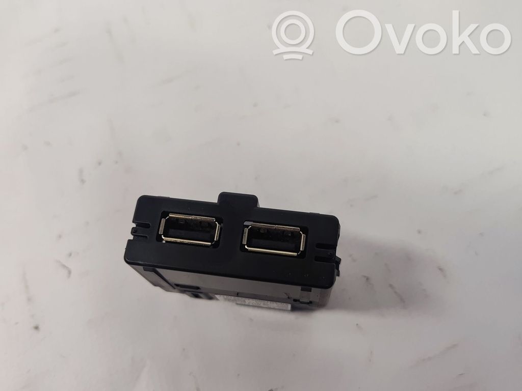 Skoda Superb B8 (3V) USB-Anschluss 