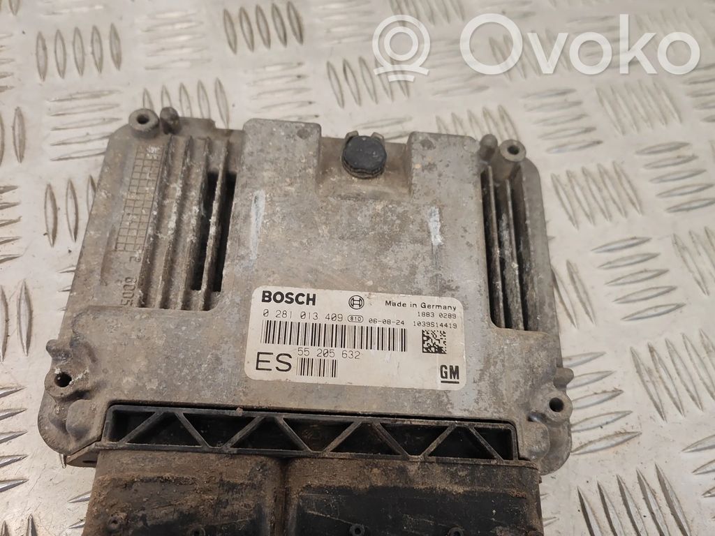 Opel Vectra C Engine control unit/module 