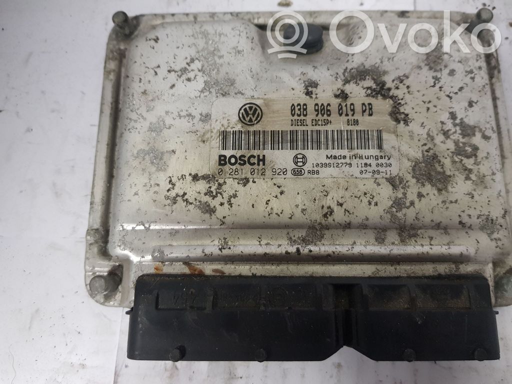 Skoda Octavia Mk2 (1Z) Engine control unit/module 
