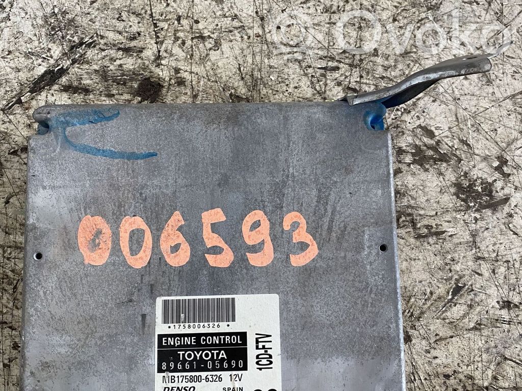 Toyota Avensis T250 Engine control unit/module 