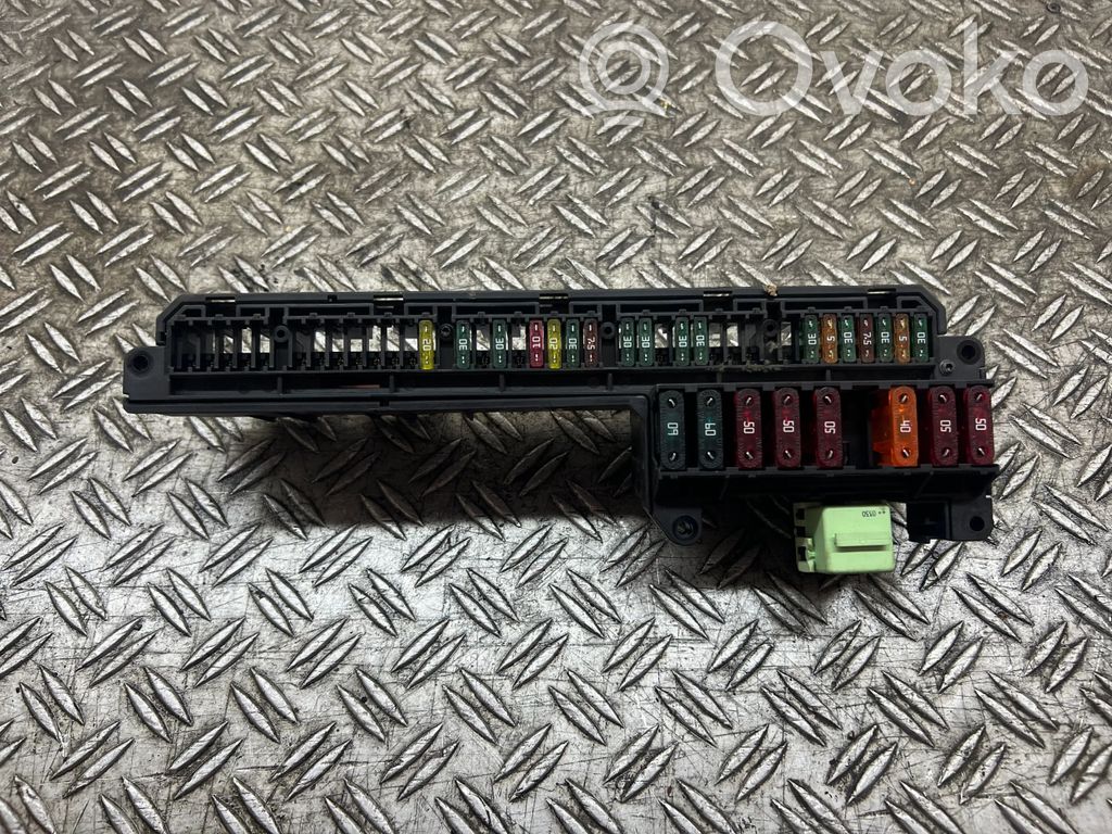 BMW 5 E60 E61 Fuse module 