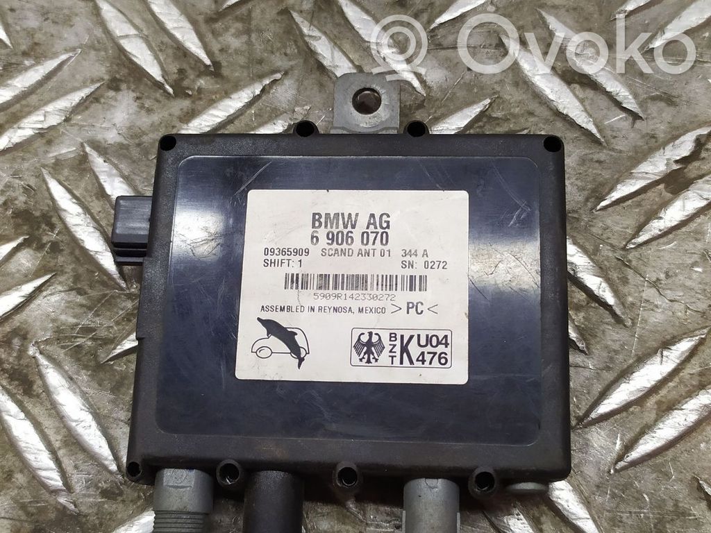 BMW 5 E60 E61 Aerial antenna amplifier 