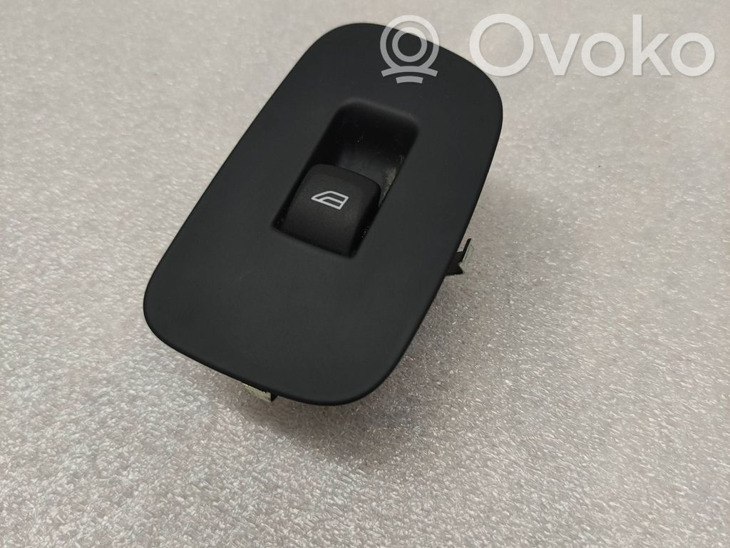 Volvo V60 Electric window control switch 
