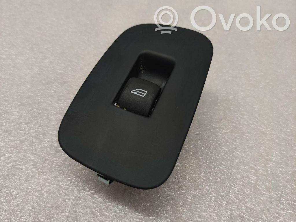 Volvo V60 Electric window control switch 
