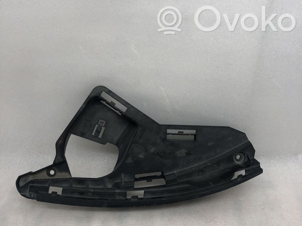 Volvo XC60 Headlight/headlamp mounting bracket 