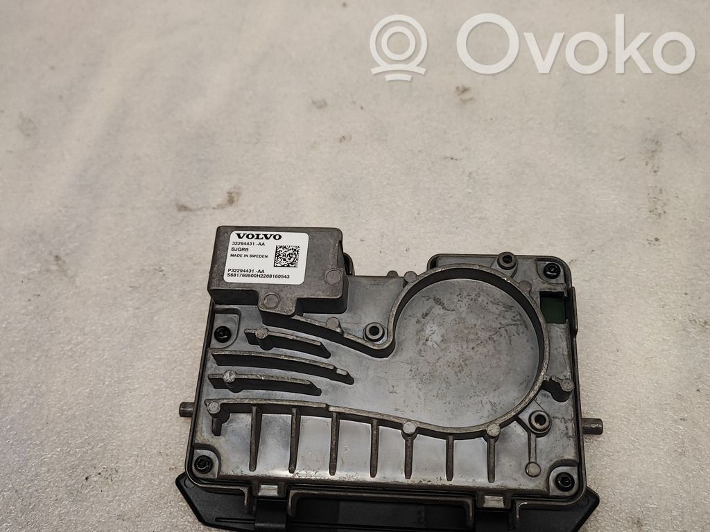 Volvo S90, V90 Windshield/windscreen camera 
