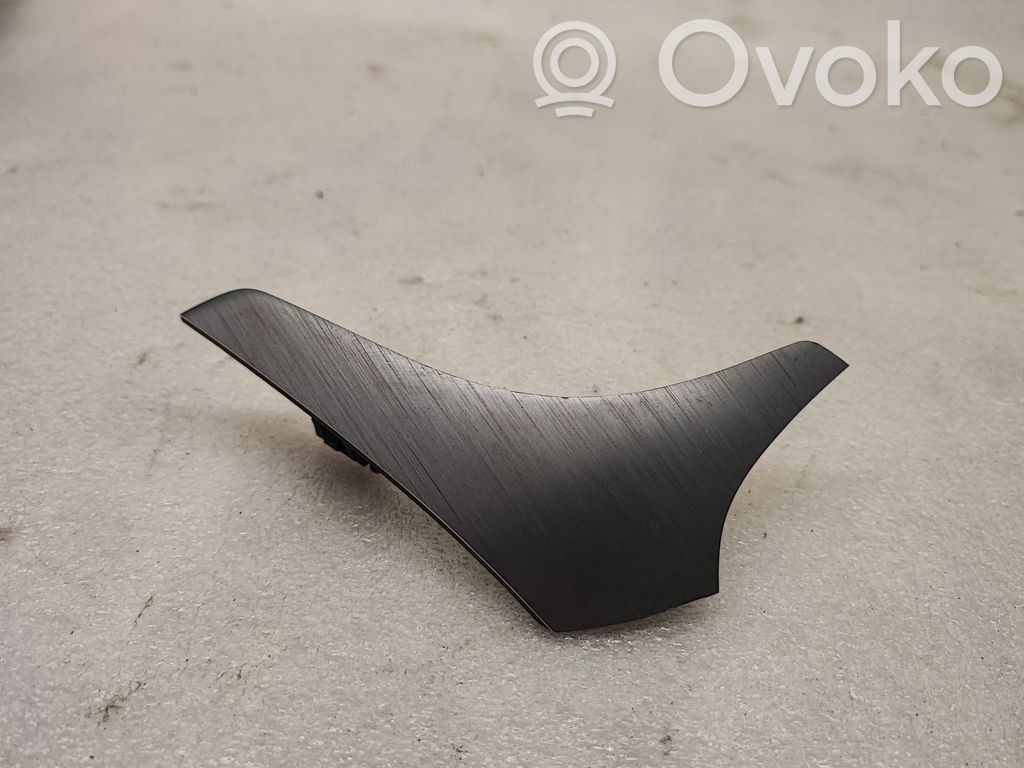 Volvo V60 Paneelin lista 