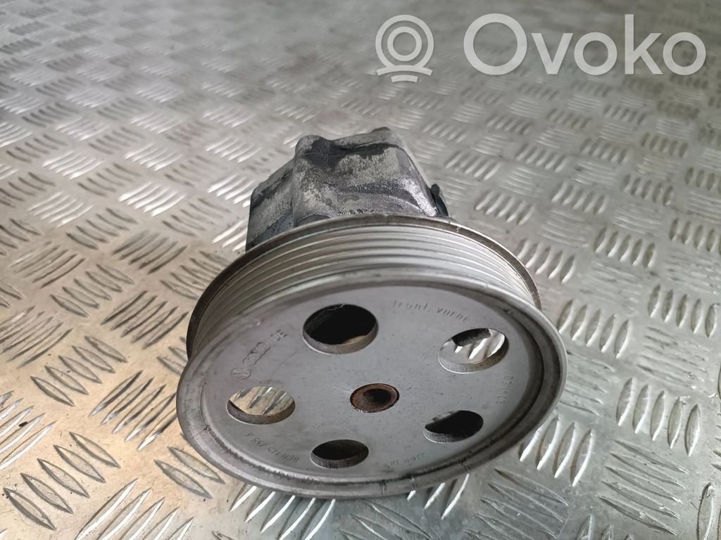 Audi A4 S4 B8 8K Ohjaustehostimen pumppu 