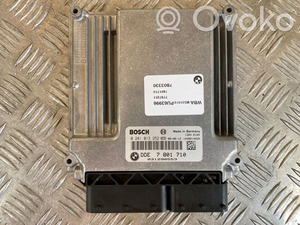 BMW 1 E81 E87 Engine control unit/module 
