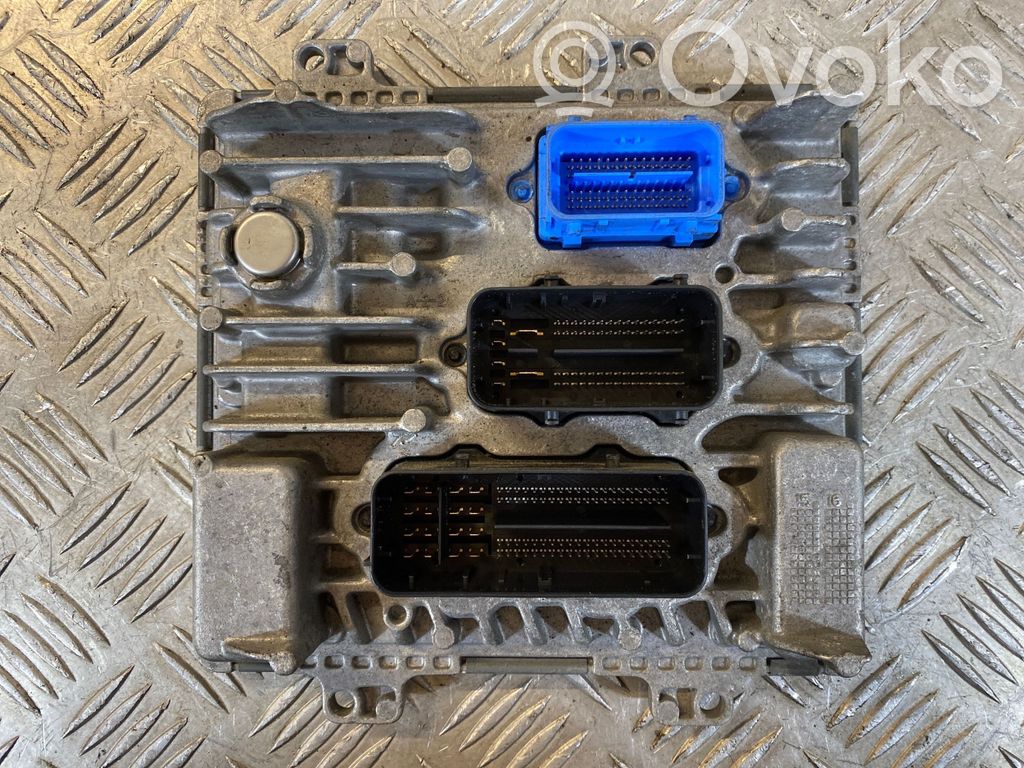 Opel Insignia A Engine control unit/module 