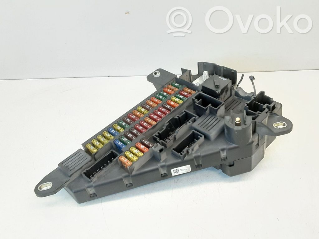 BMW 5 E60 E61 Fuse module 