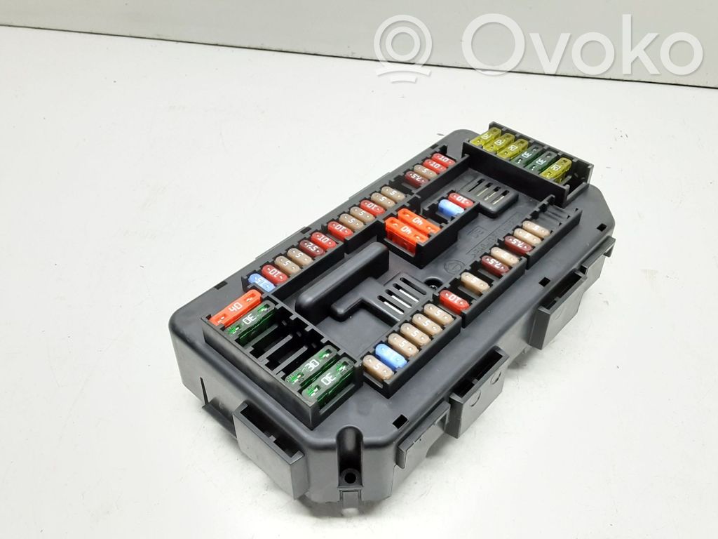 BMW 1 F20 F21 Drošinātāju bloks 
