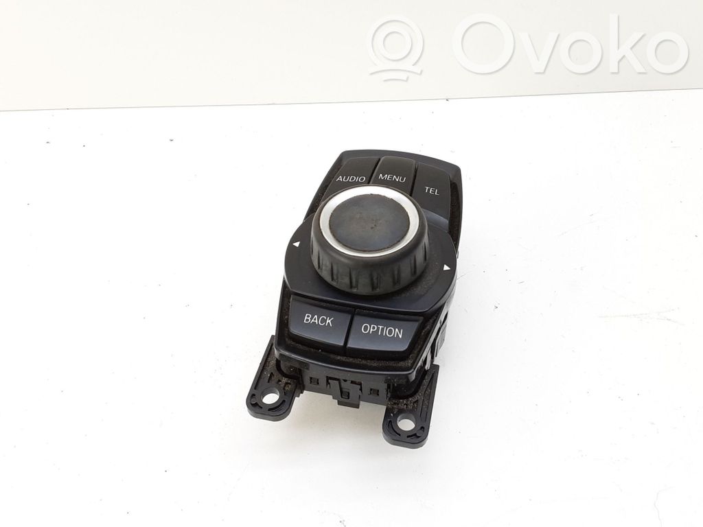 BMW 3 F30 F35 F31 Multimediju kontrolieris 