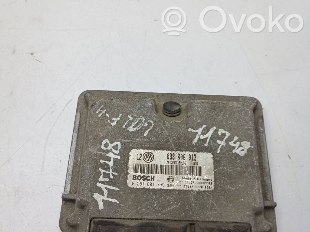 Volkswagen Golf IV Engine control unit/module 