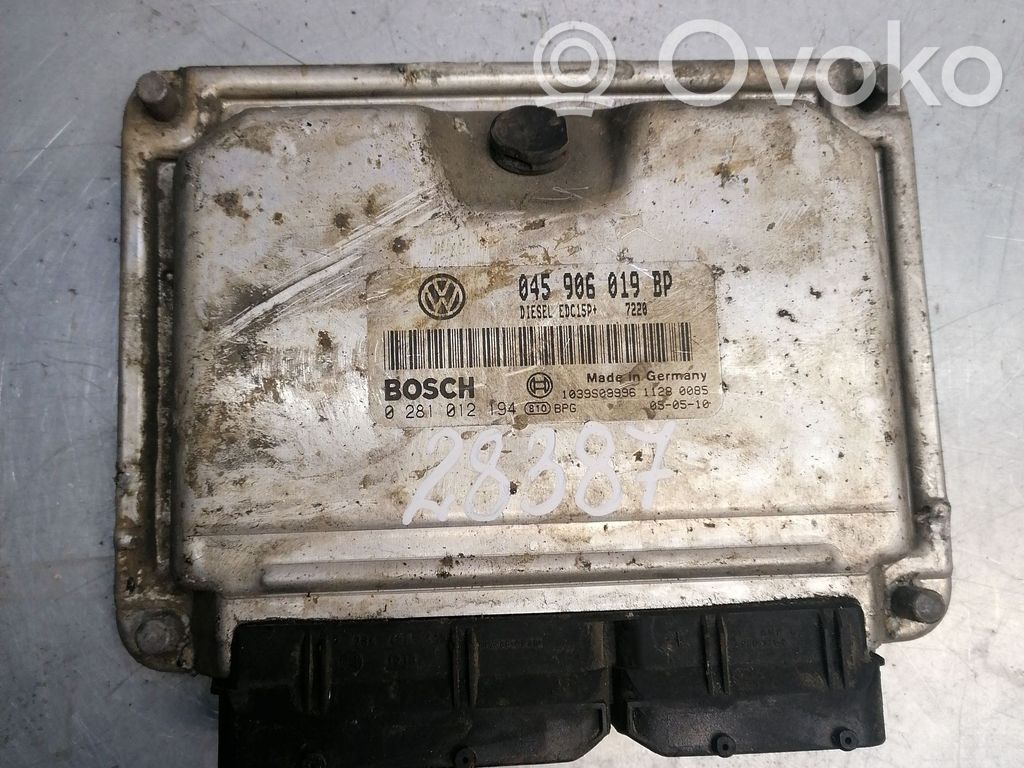 Volkswagen Polo IV 9N3 Engine control unit/module 
