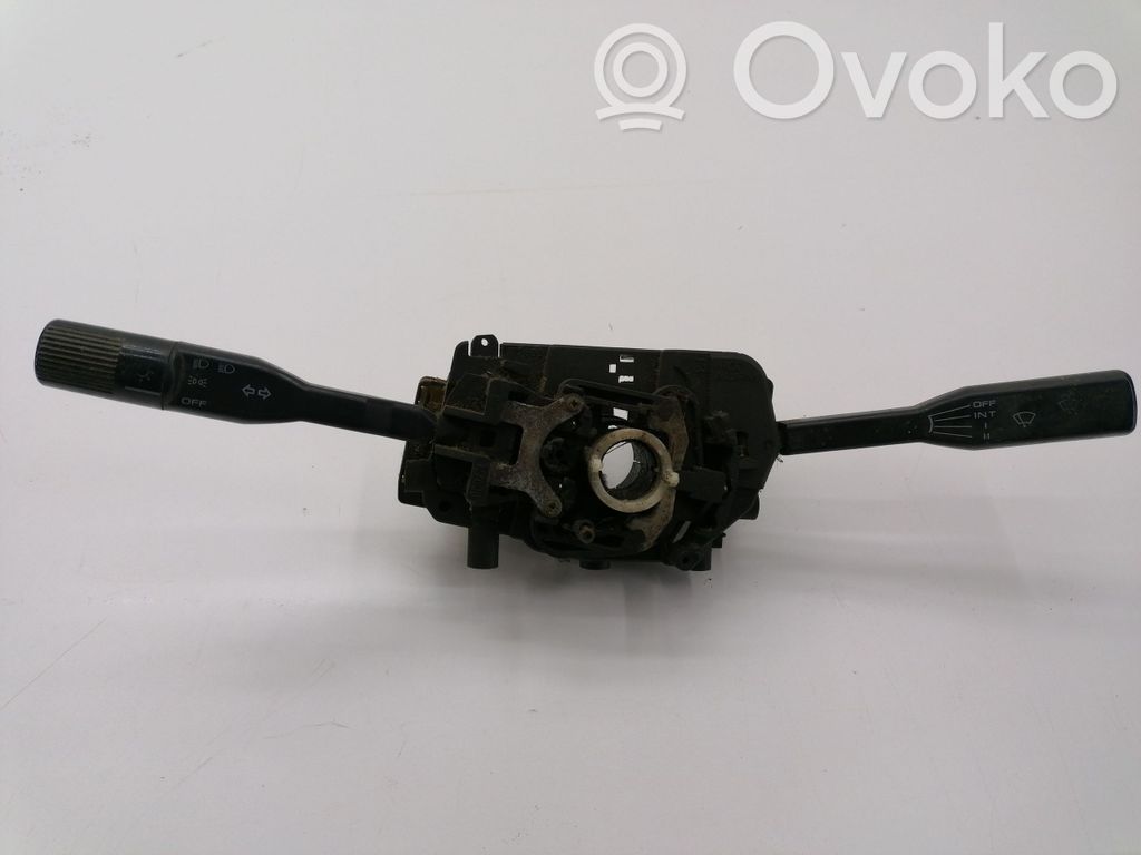 Mazda 323 F Commodo, commande essuie-glace/phare 