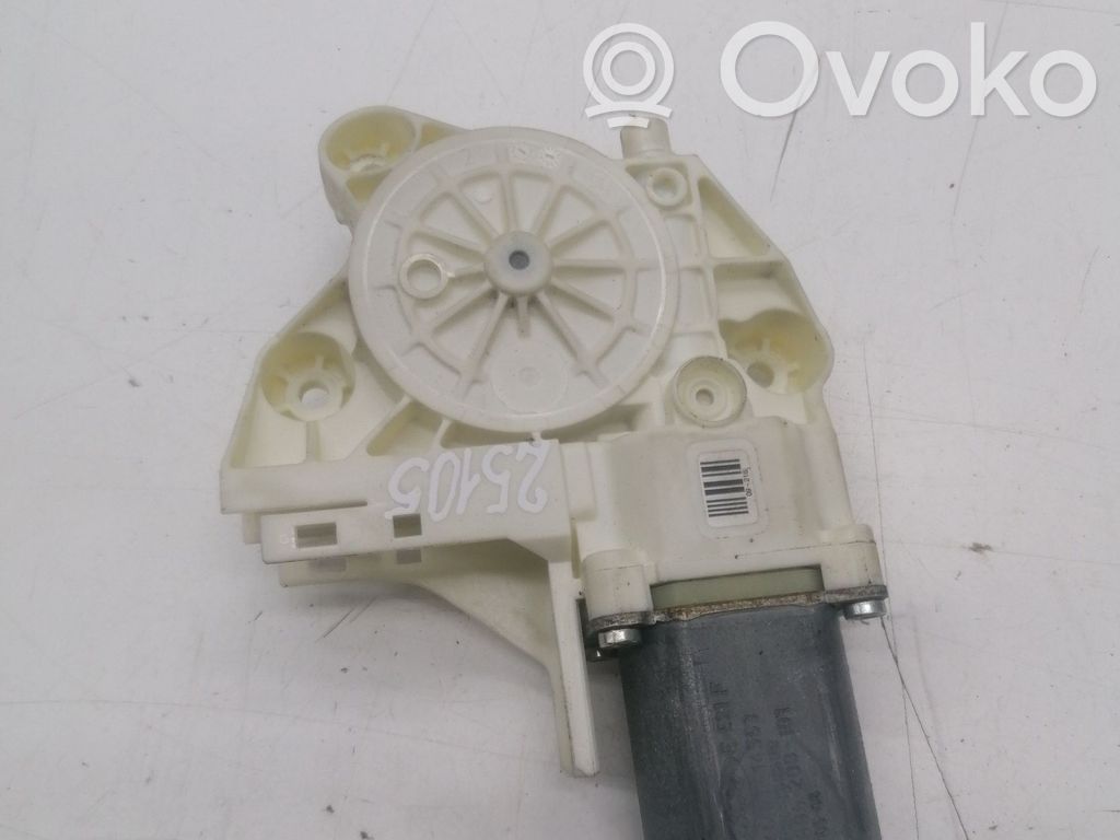 Ford Focus Front door window regulator motor 
