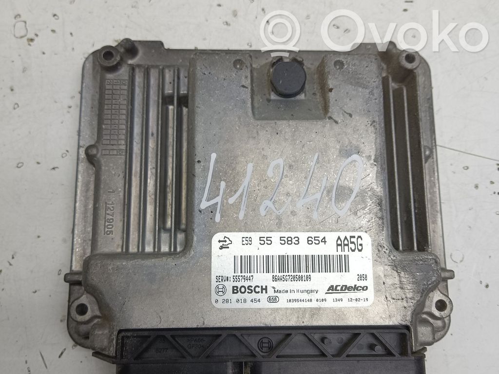 Opel Astra J Engine control unit/module 