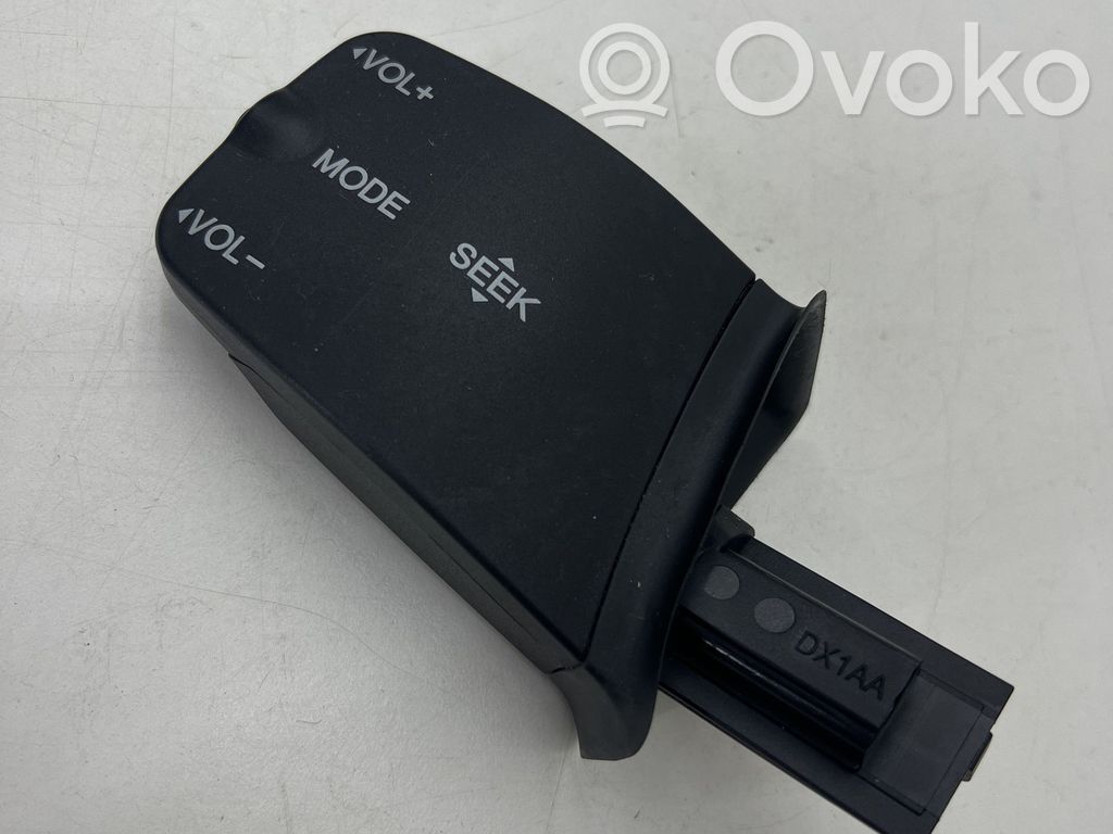 Ford Focus Multifunctional control switch/knob 