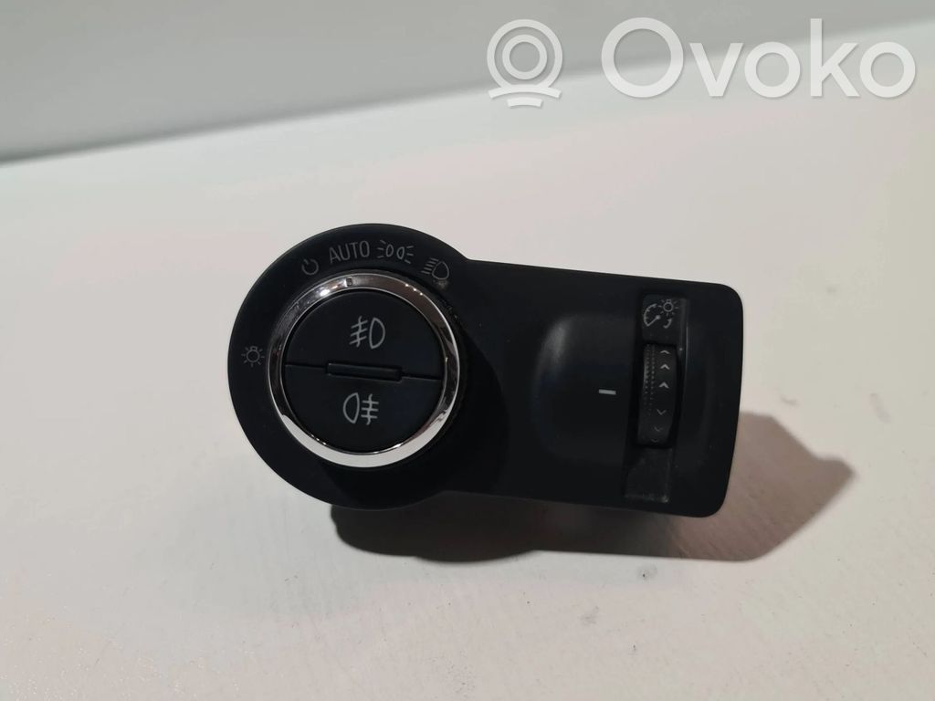 Opel Insignia A Light switch 