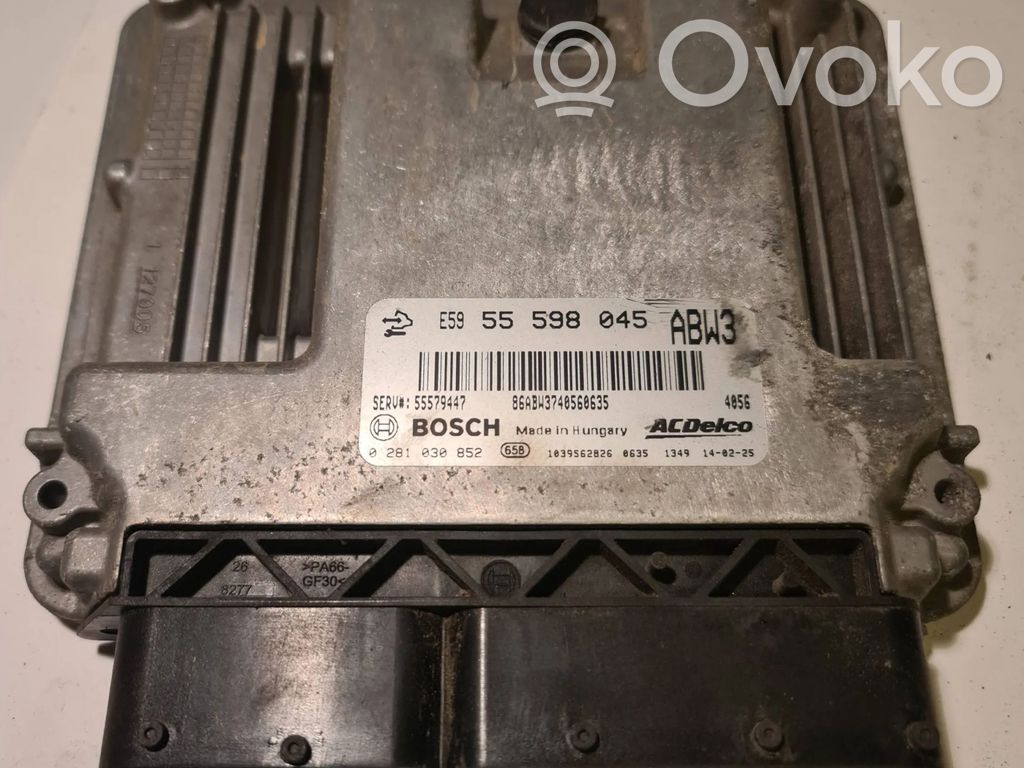 Opel Astra J Engine control unit/module 