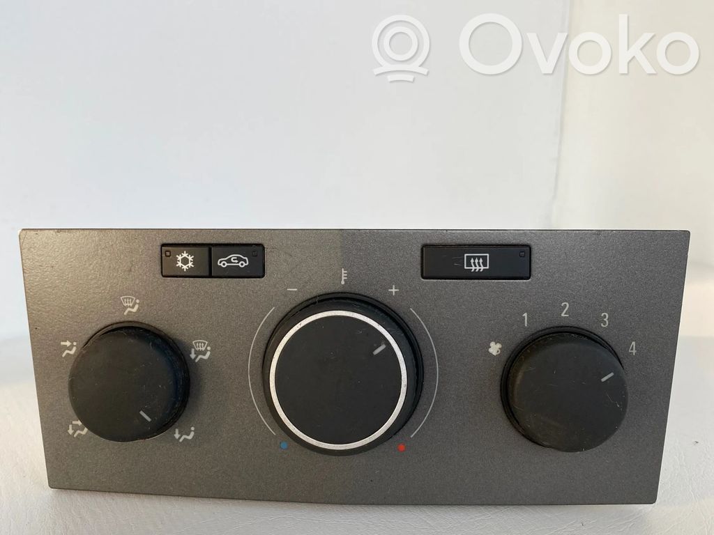 Opel Astra H Climate control unit 