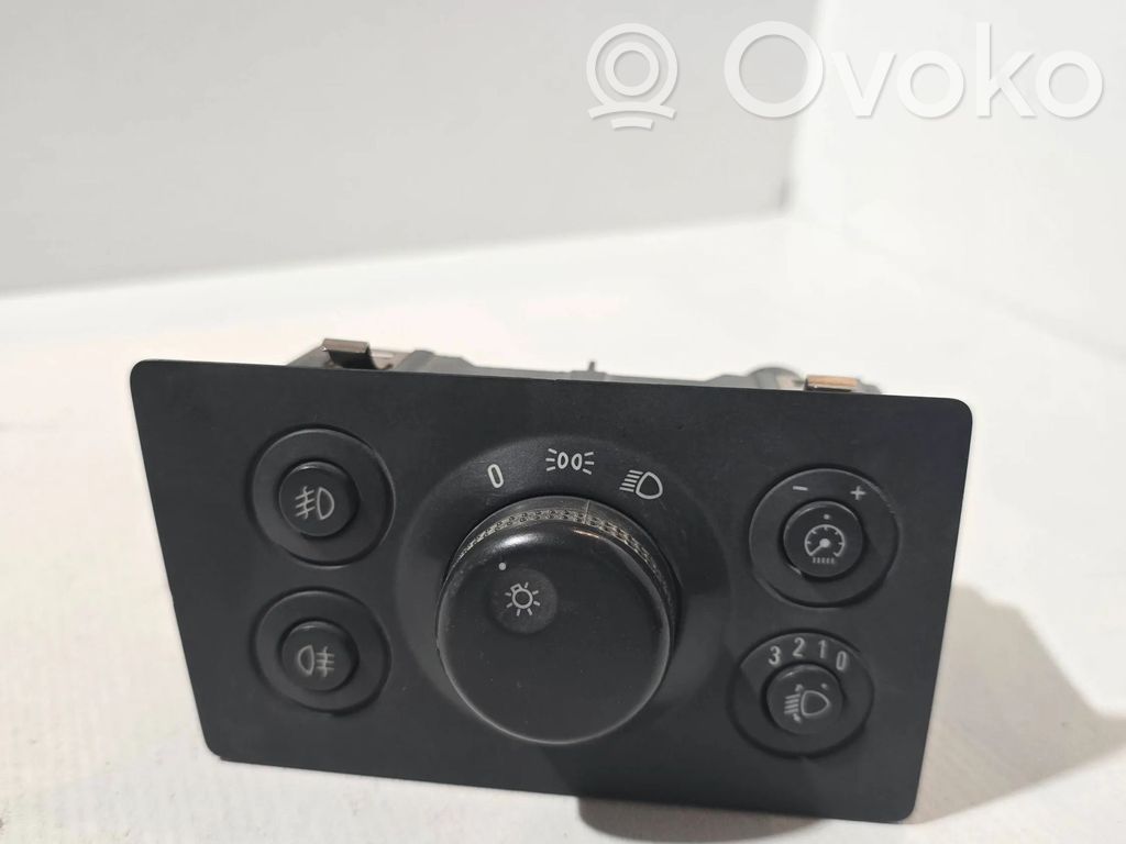 Opel Zafira B Light switch 