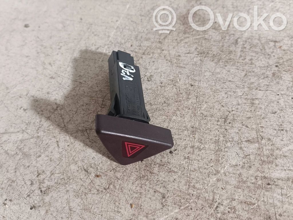 Volvo V70 Hazard light switch 