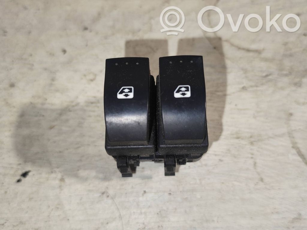 Renault Laguna II Electric window control switch 