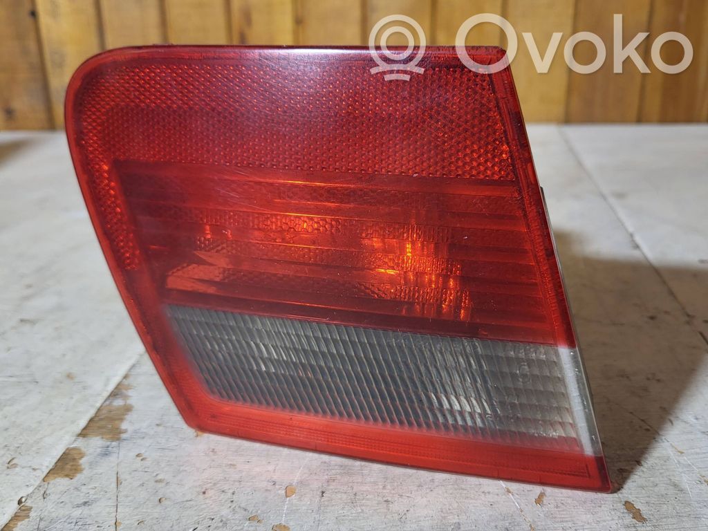 BMW 3 E46 Tailgate rear/tail lights 