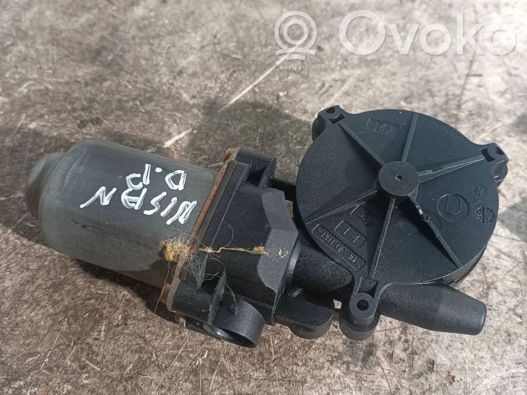 Nissan Primera Priekšpusē loga pacēlāja motoriņš 