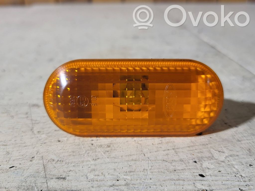 Ford Fiesta Front fender indicator light 