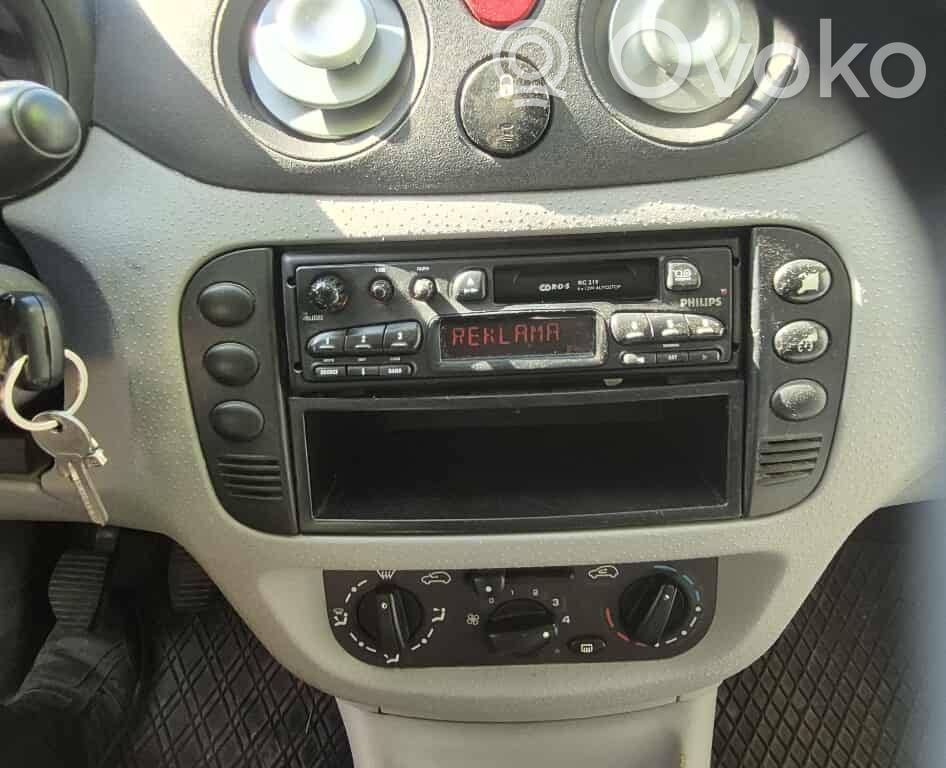Citroen C3 Pluriel Радио/ проигрыватель CD/DVD / навигация 